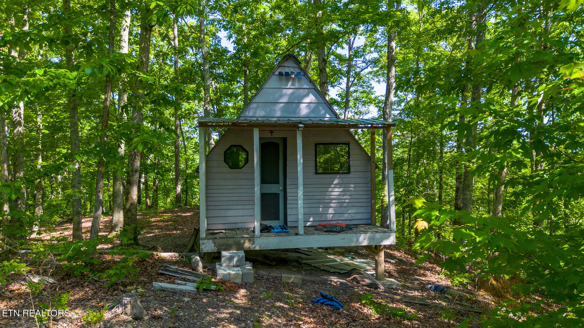 1705 Eagle Furnace Rd