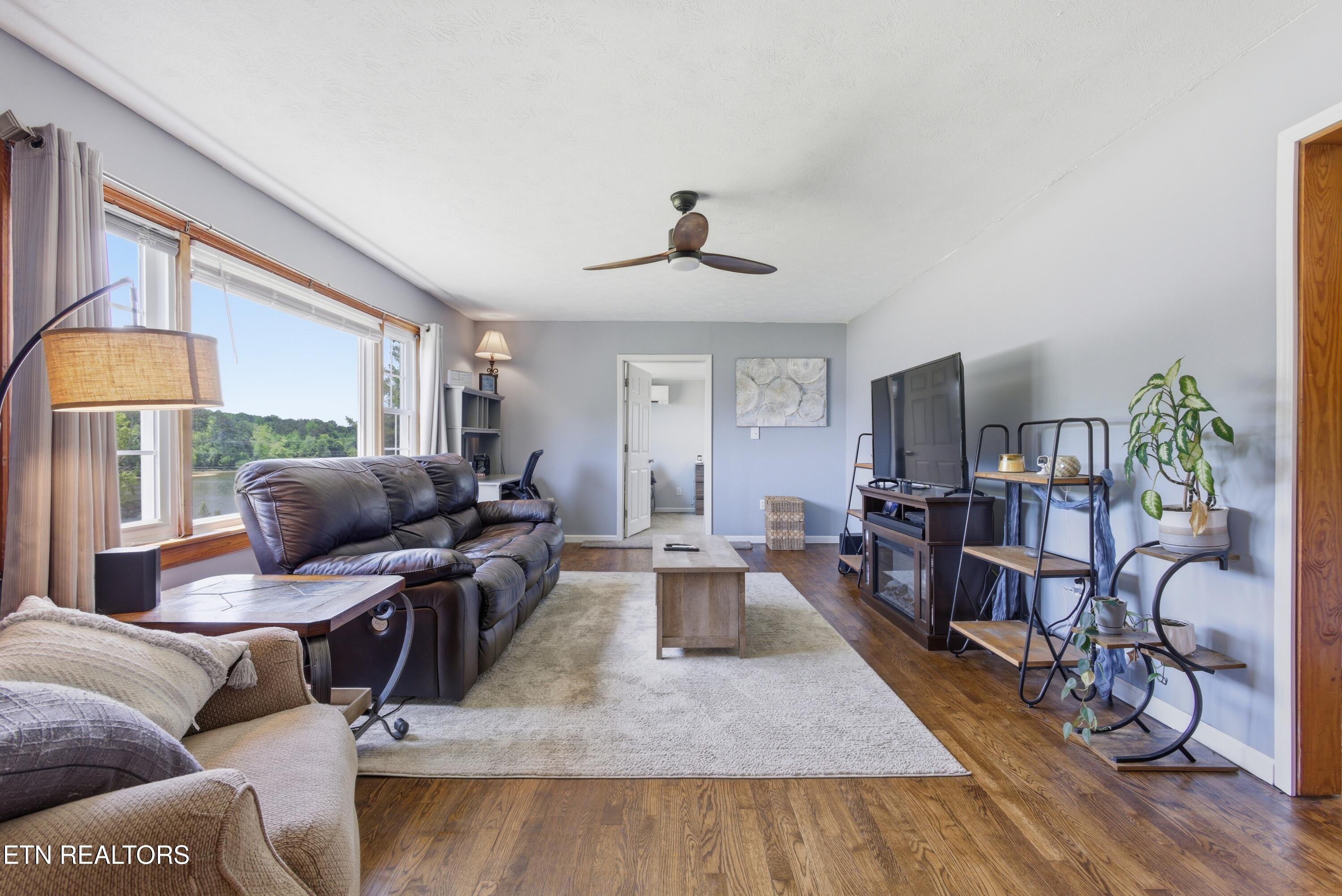 110 Hillcrest Drive