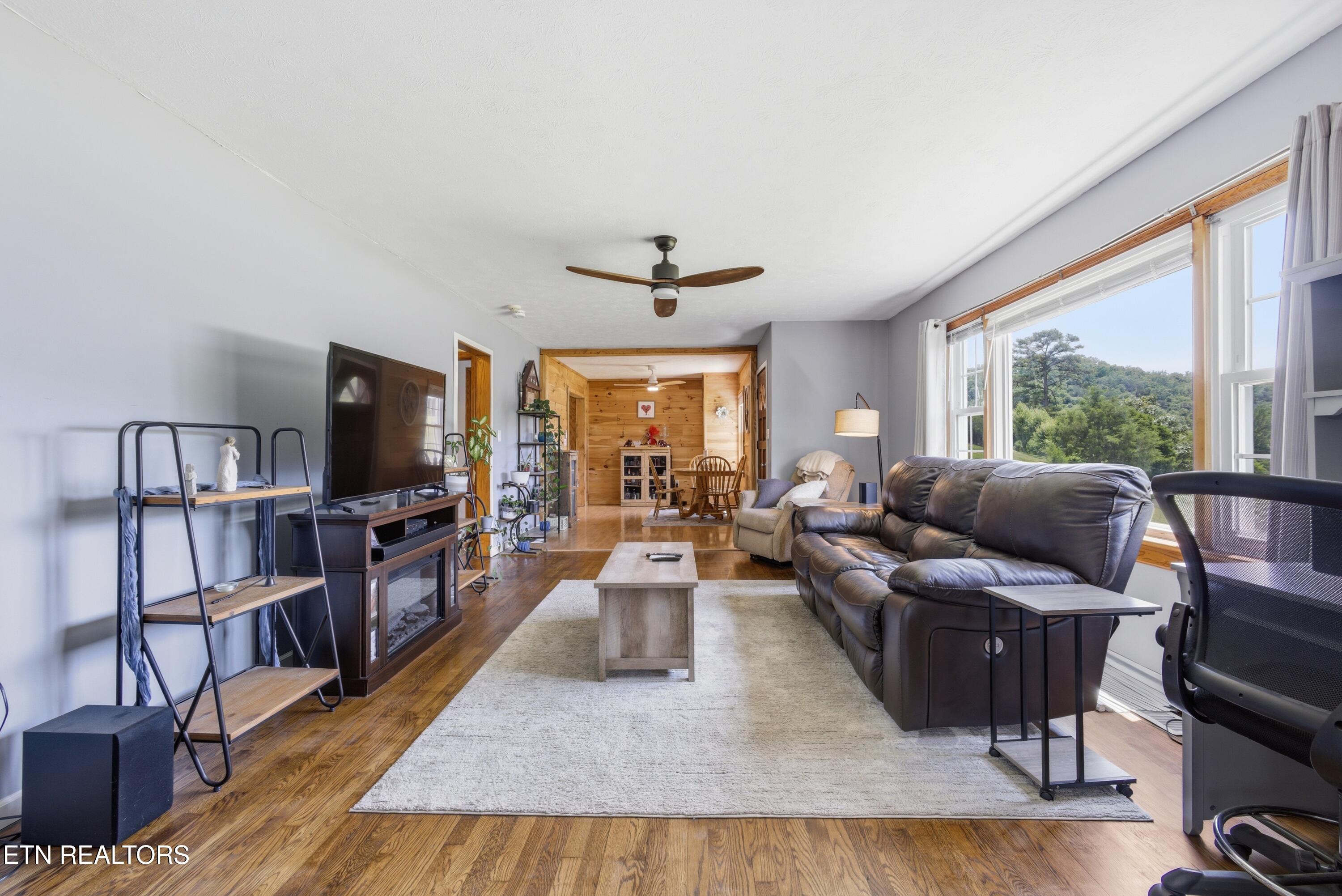 110 Hillcrest Drive