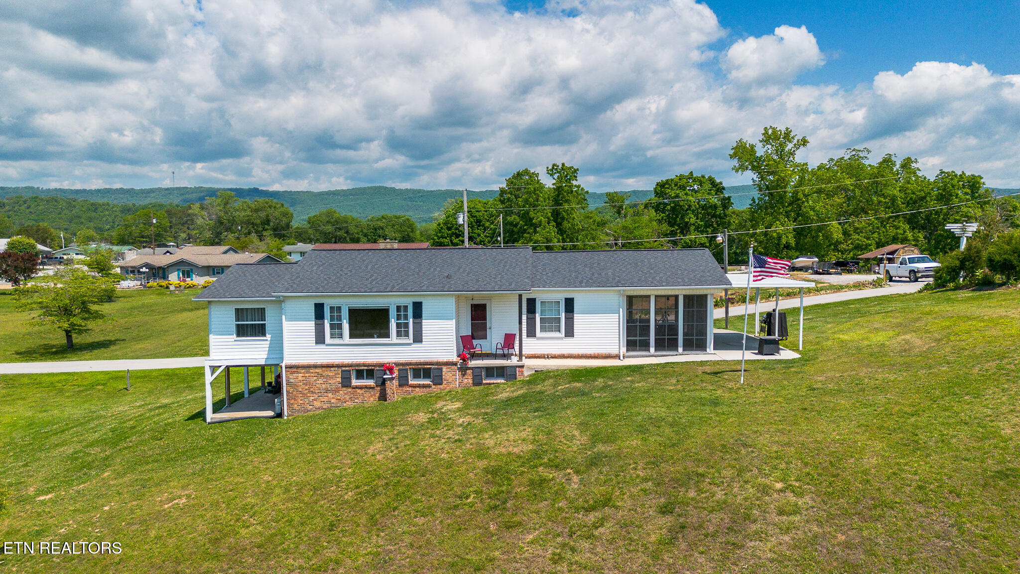 110 Hillcrest Drive