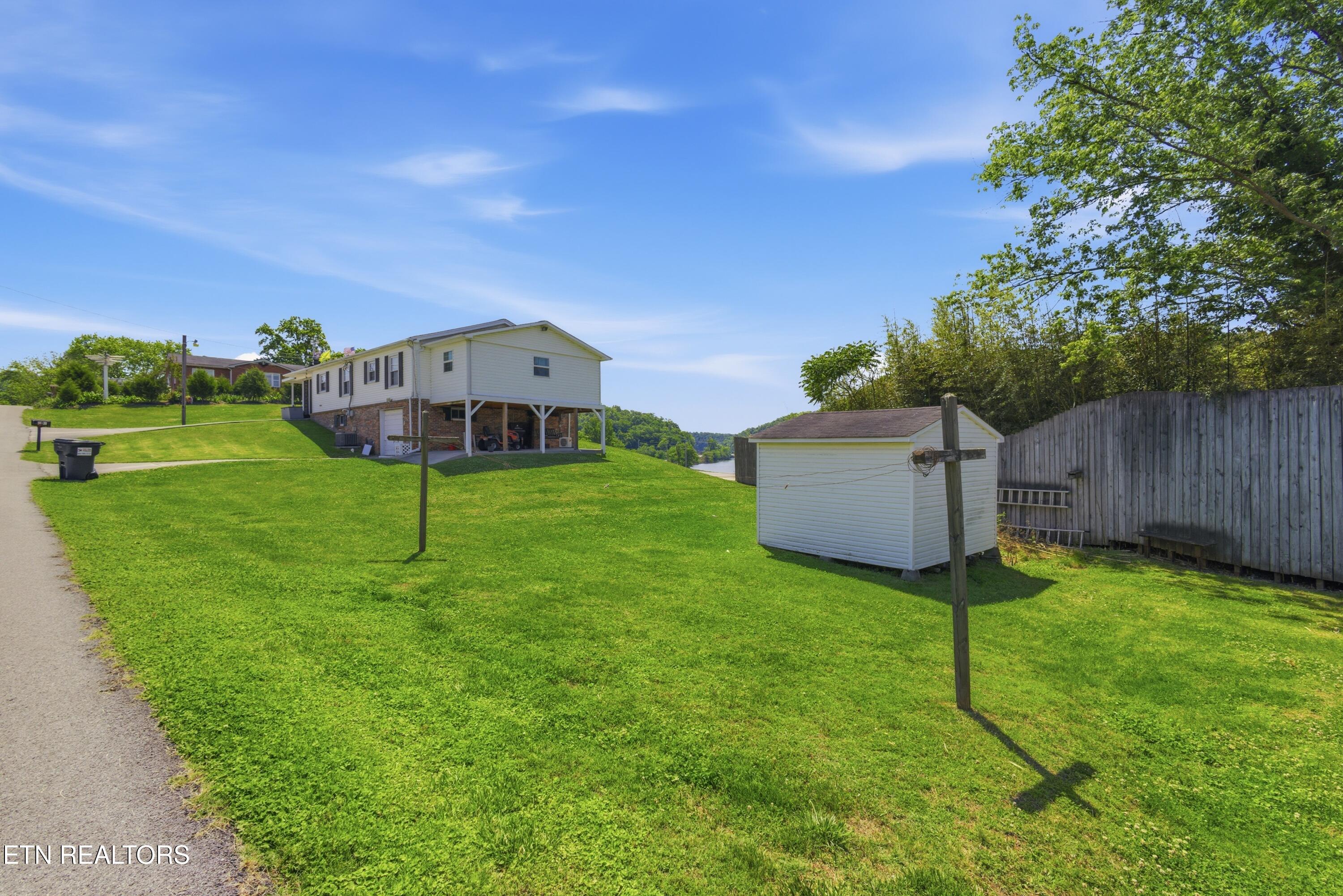 110 Hillcrest Drive