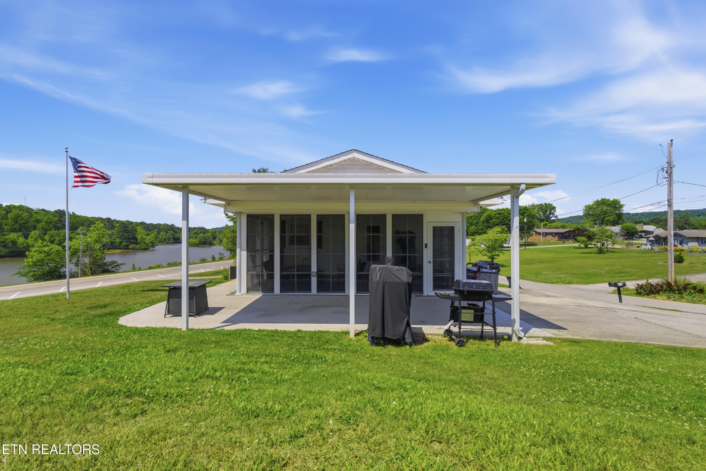 110 Hillcrest Drive