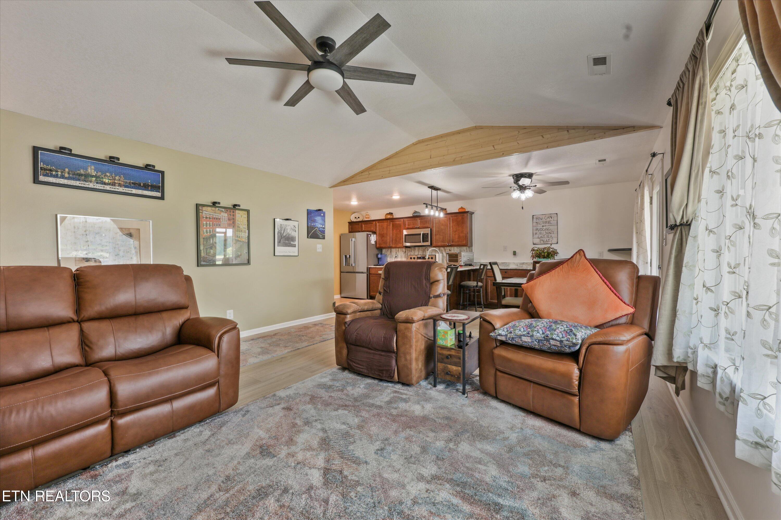 126 Hartfield Lane