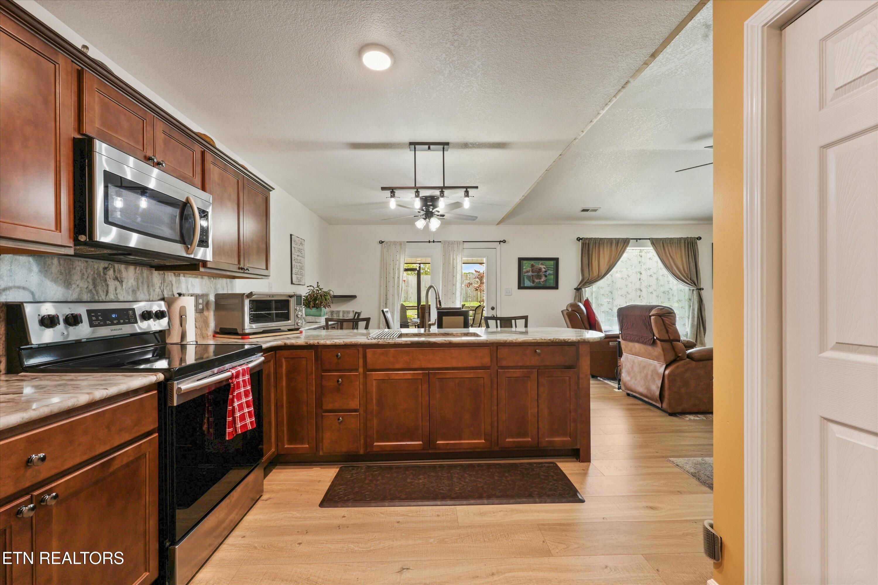 126 Hartfield Lane