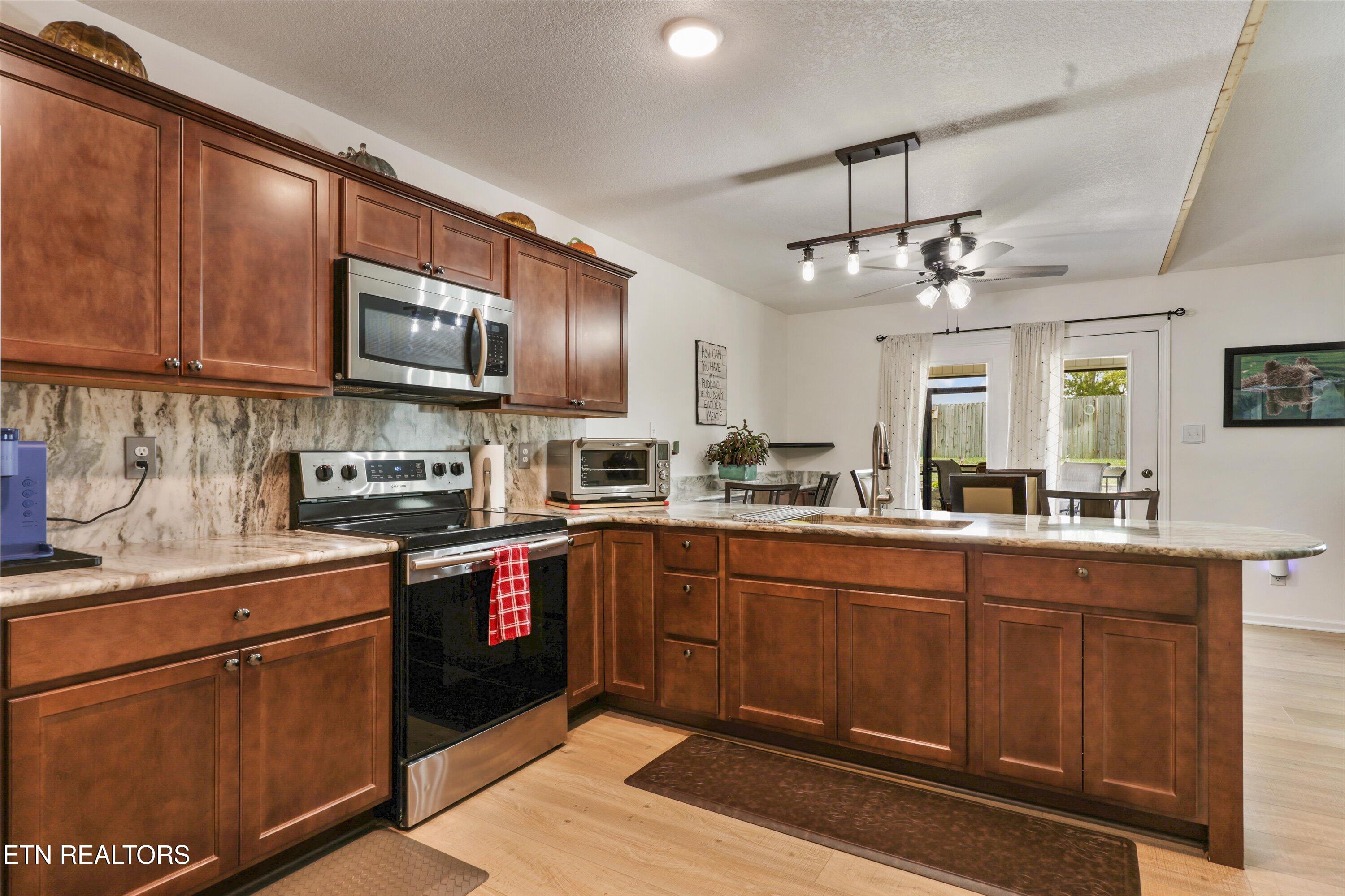 126 Hartfield Lane