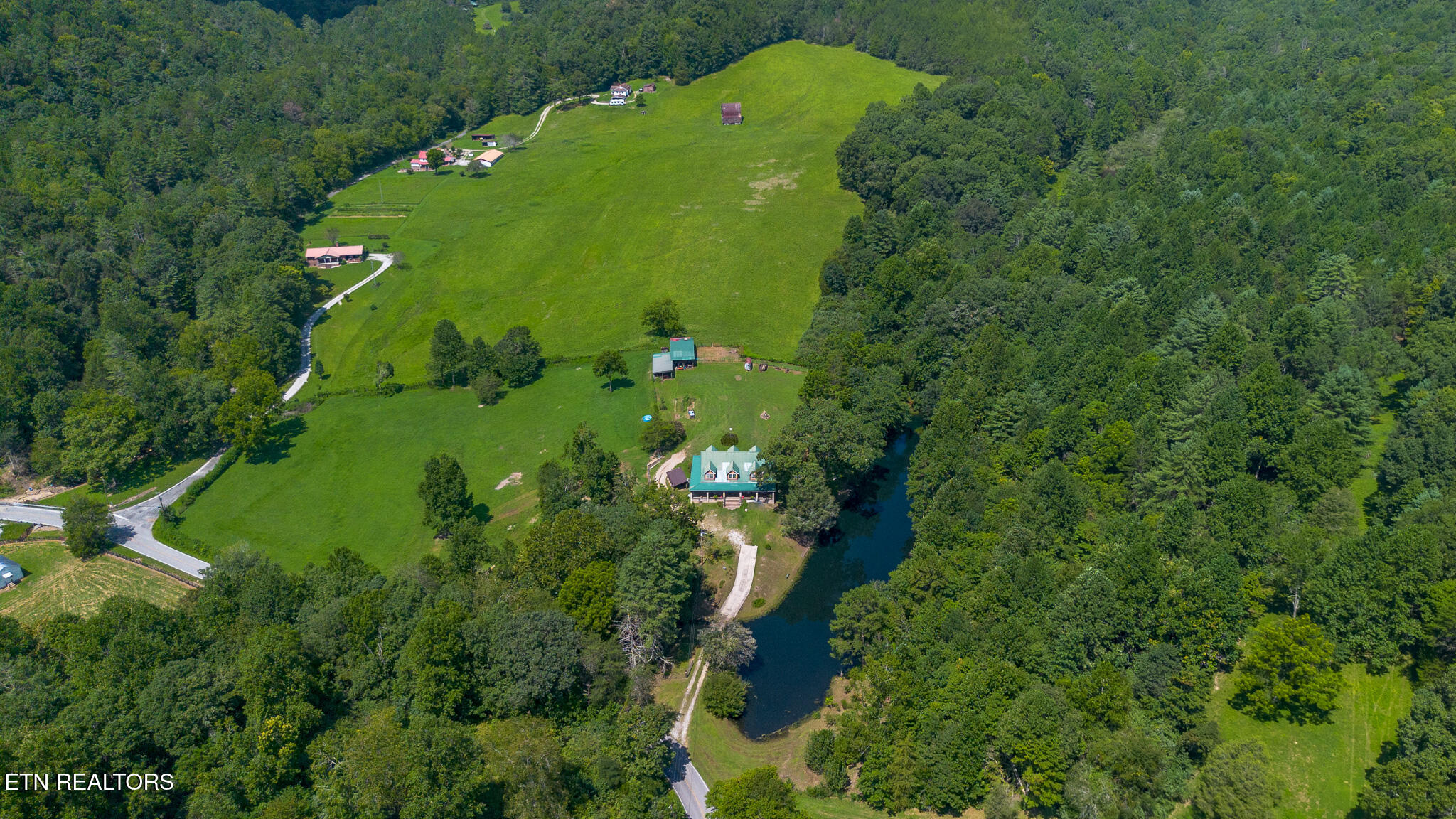 2020 Deermont Rd