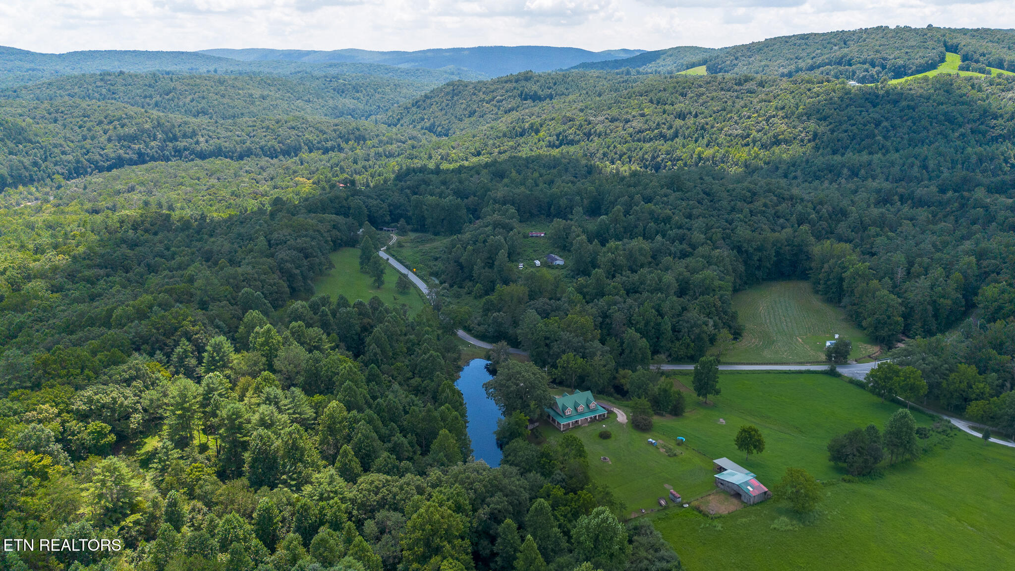 2020 Deermont Rd