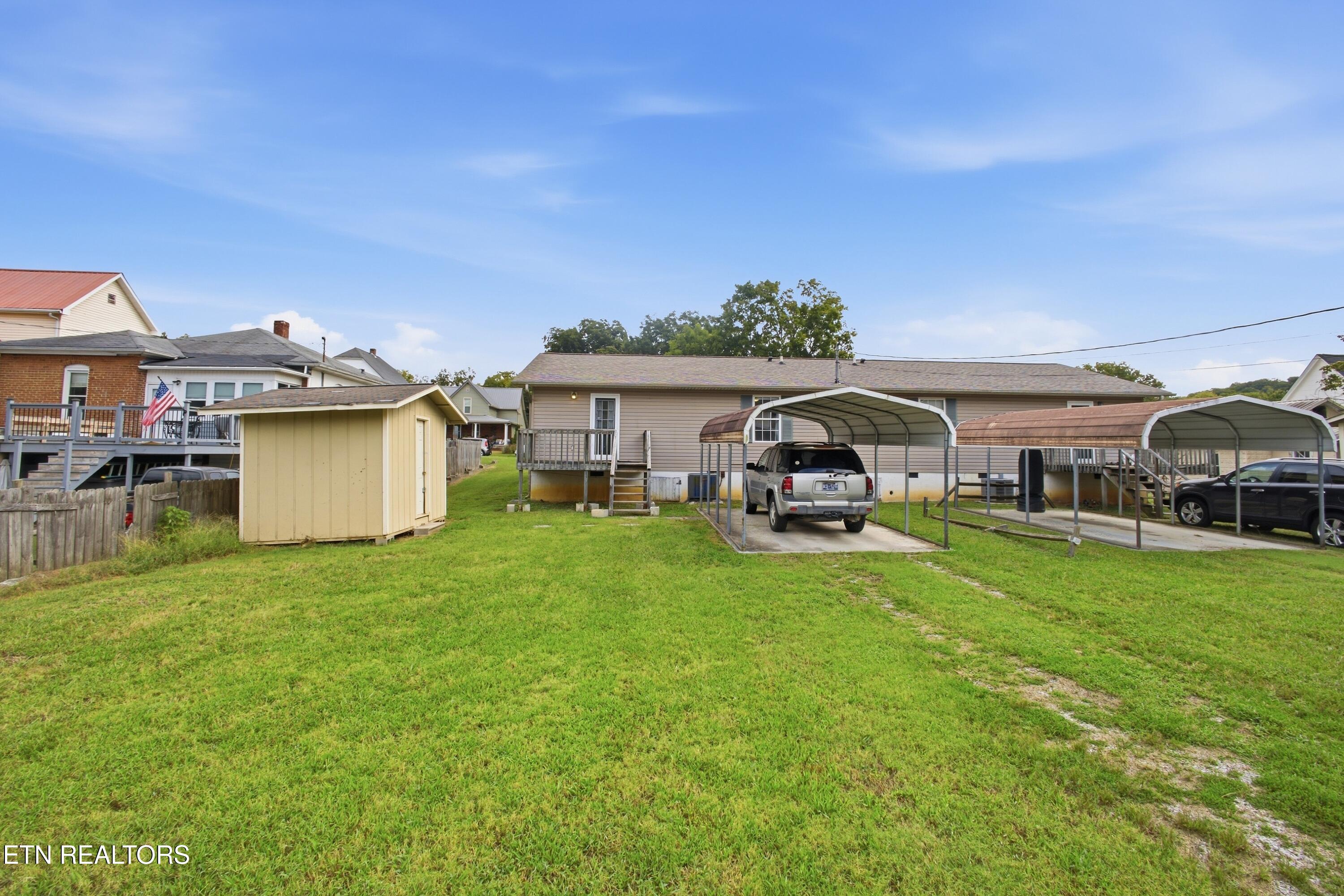 309 Carter Ave