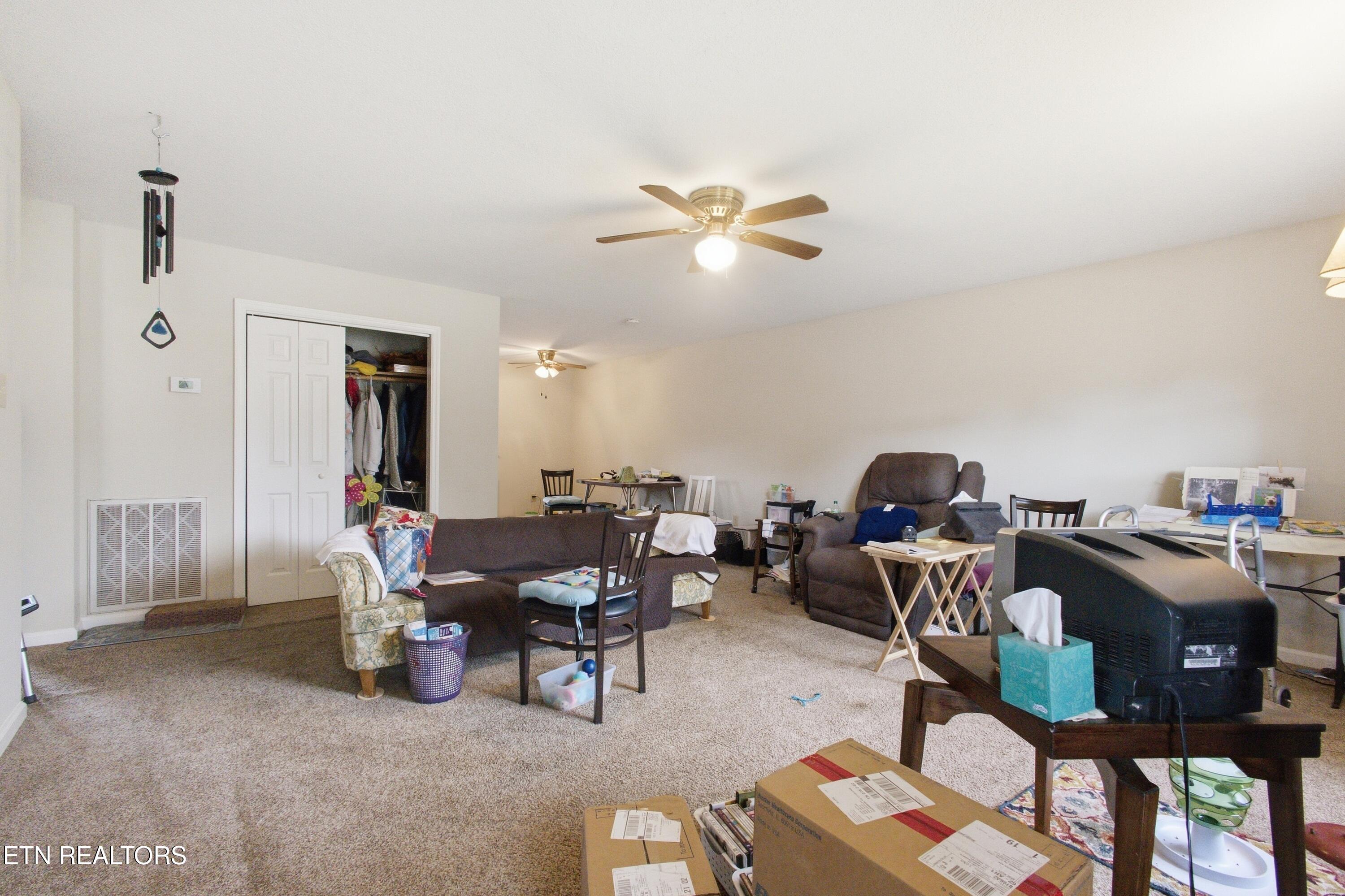 309 Carter Ave