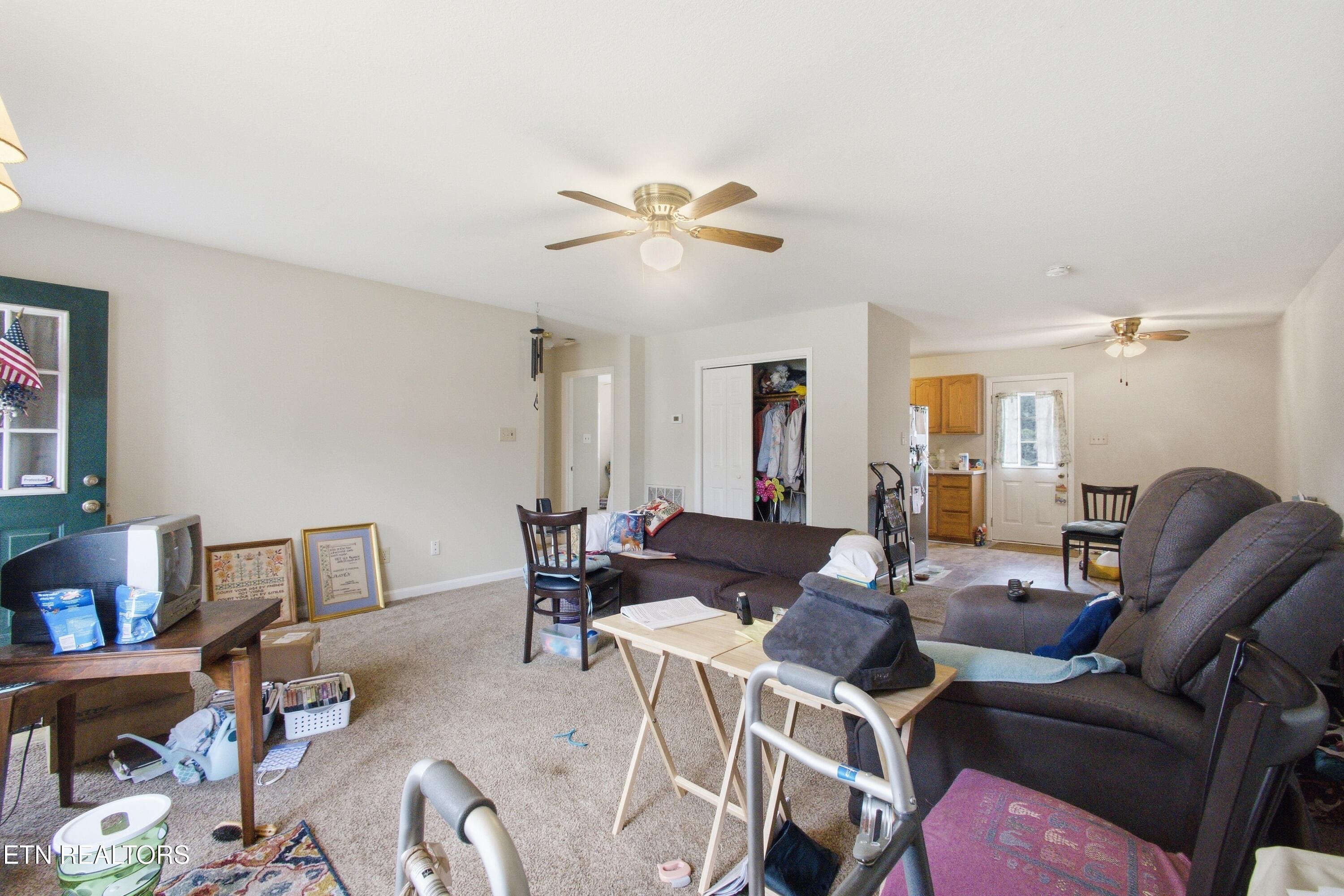 309 Carter Ave