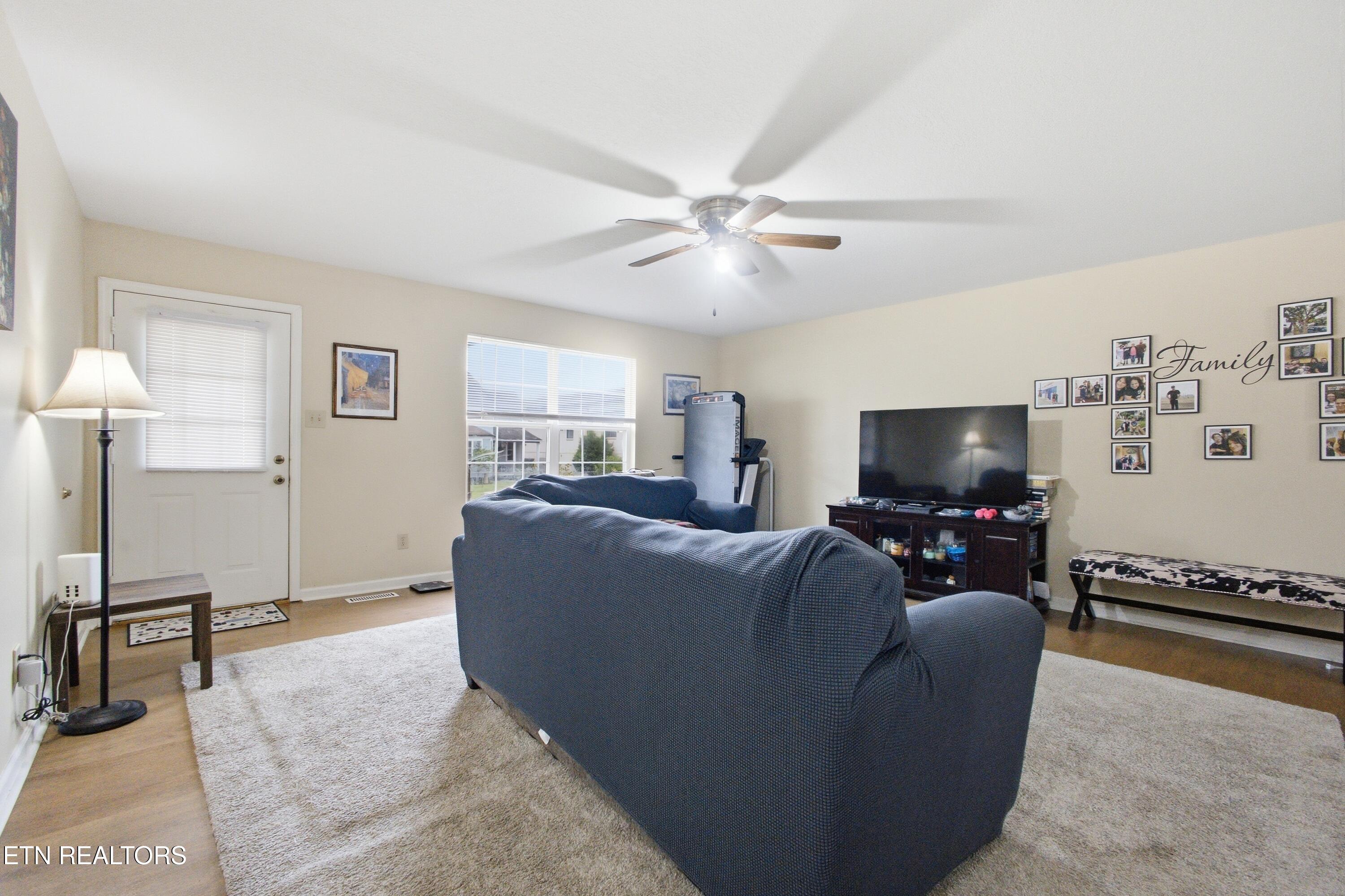 309 Carter Ave