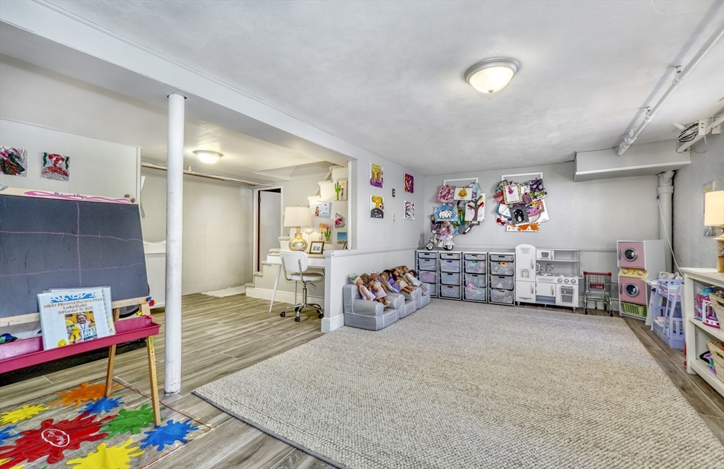 143 Gardner St