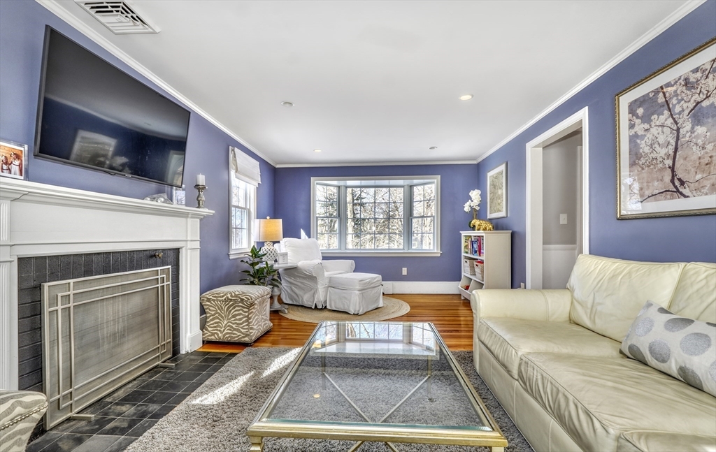 143 Gardner St