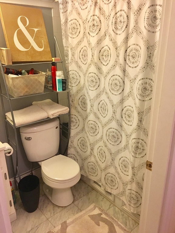 439 W 4th # 1