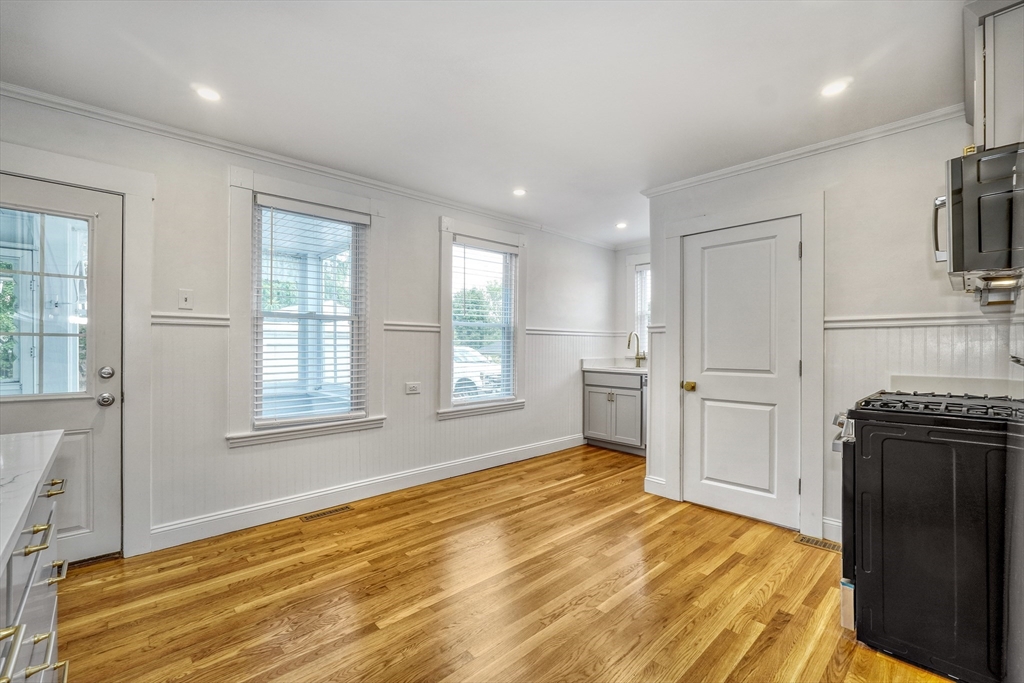 83 Concord Ave # 1