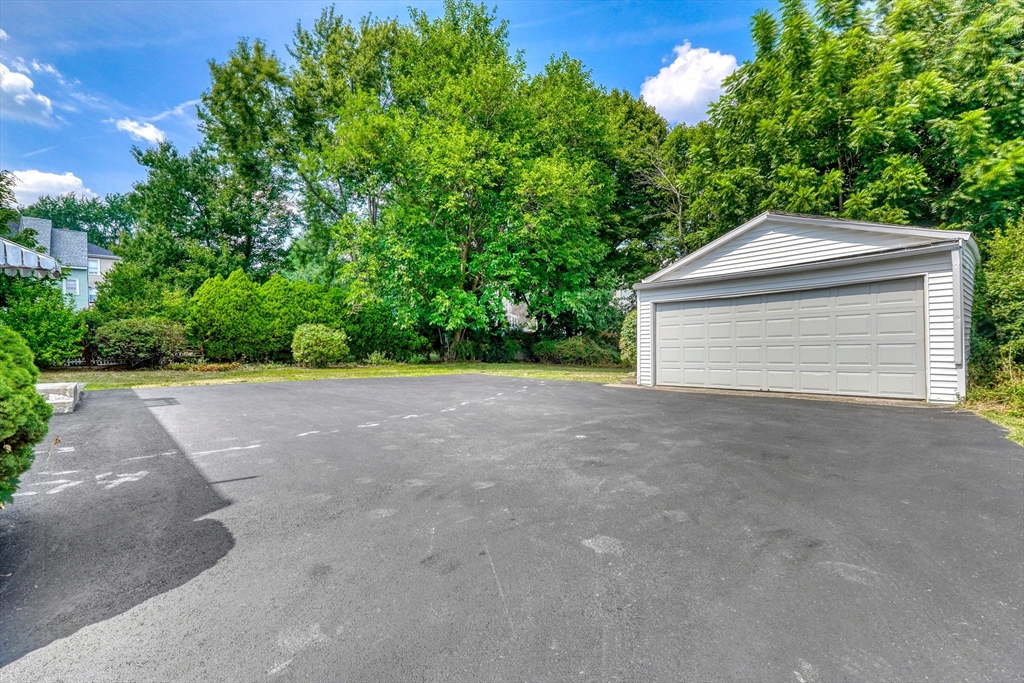 83 Concord Ave # 1