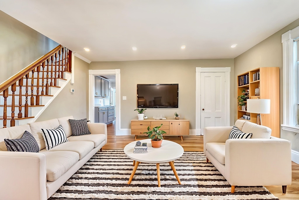 83 Concord Ave # 1