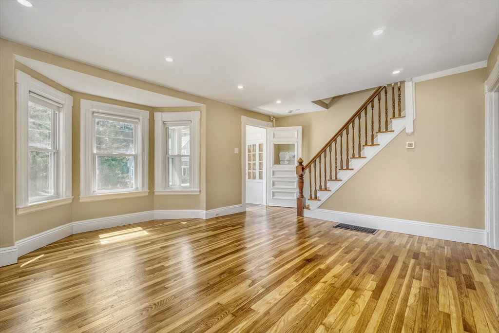 83 Concord Ave # 1