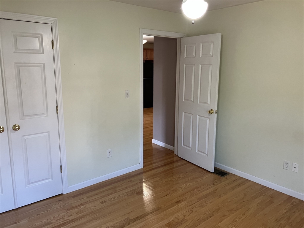 22 Short St # 1, Norwood Unit: 1