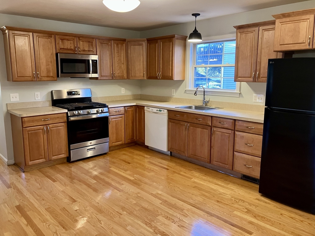 22 Short St # 1, Norwood Unit: 1