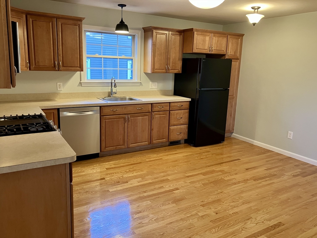 22 Short St # 1, Norwood Unit: 1