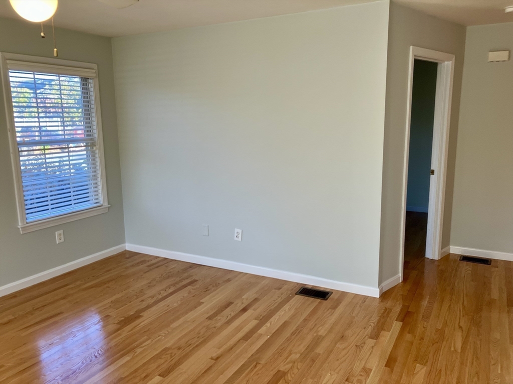 22 Short St # 1, Norwood Unit: 1