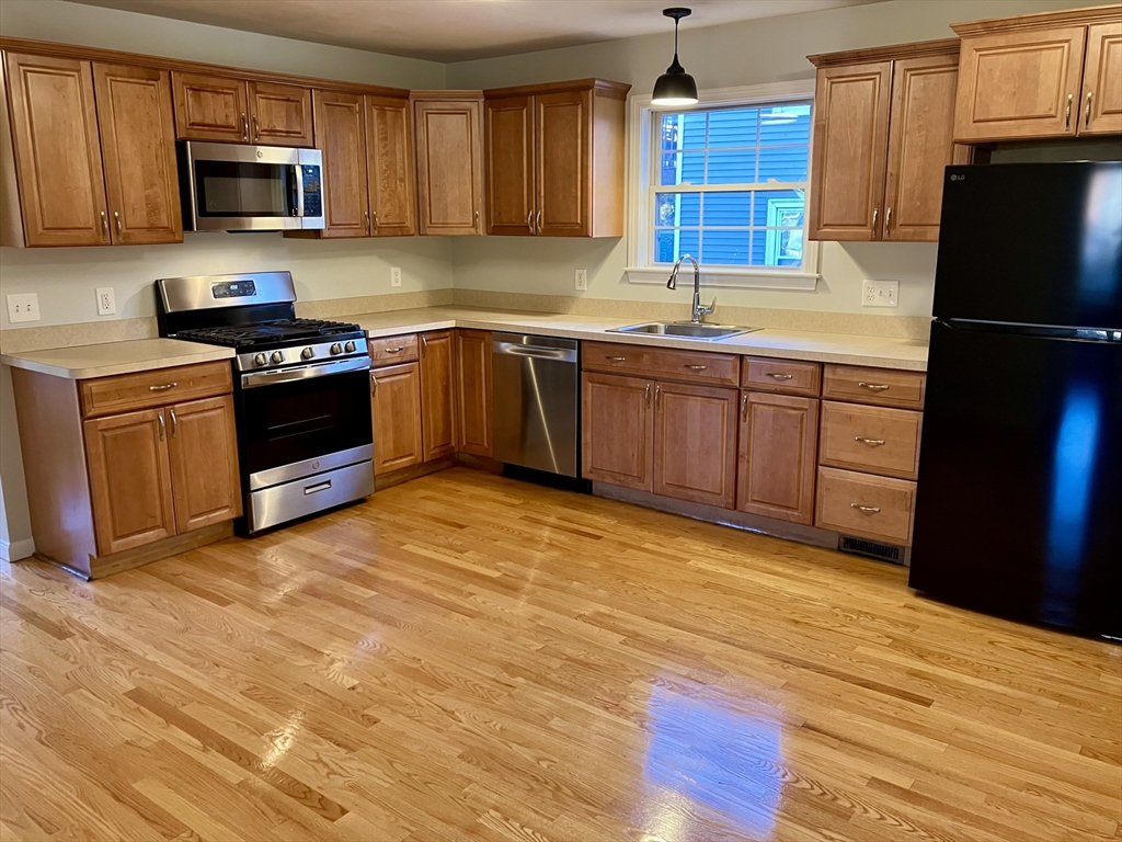 22 Short St # 1, Norwood Unit: 1