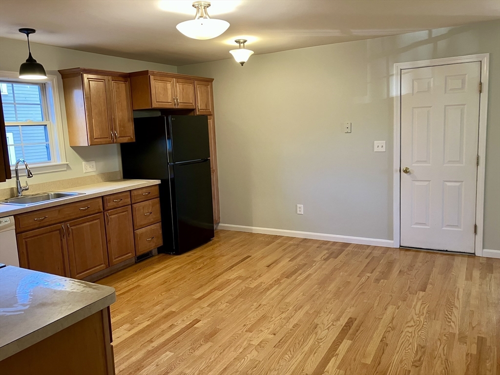 22 Short St # 1, Norwood Unit: 1