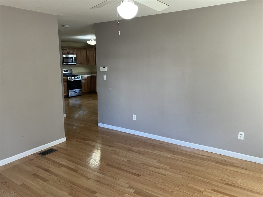 22 Short St # 1, Norwood Unit: 1
