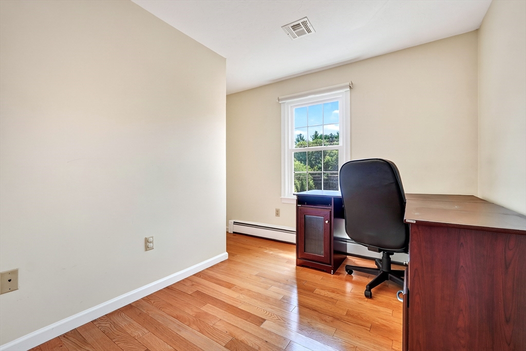 8 Saddle Way