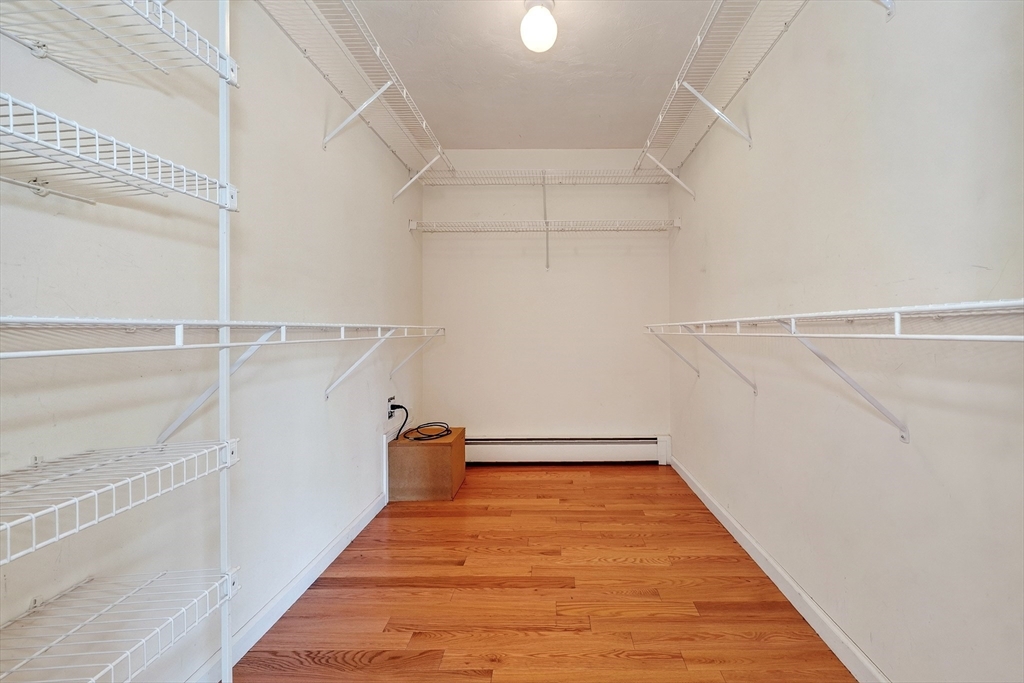 8 Saddle Way
