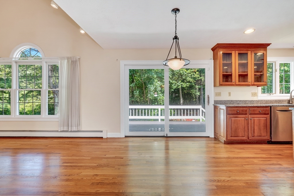 8 Saddle Way