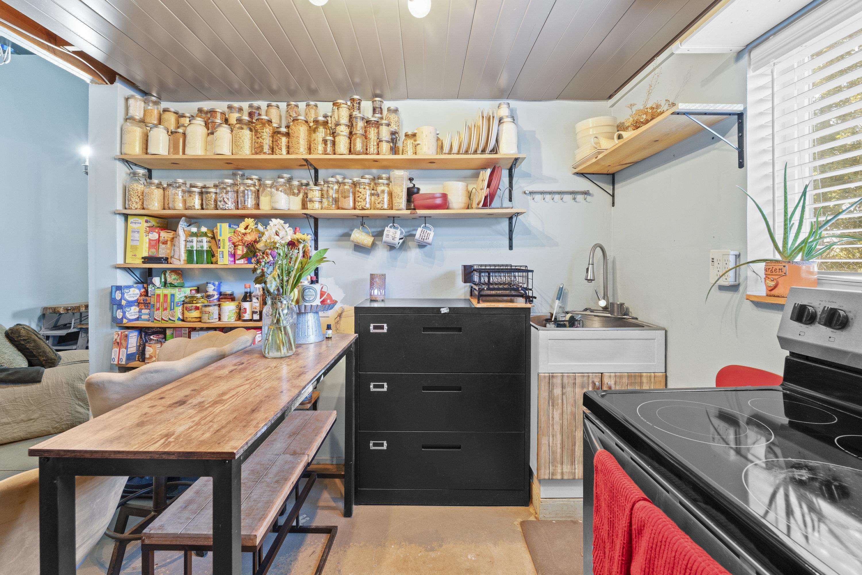 6690 Highway 291 Hwy