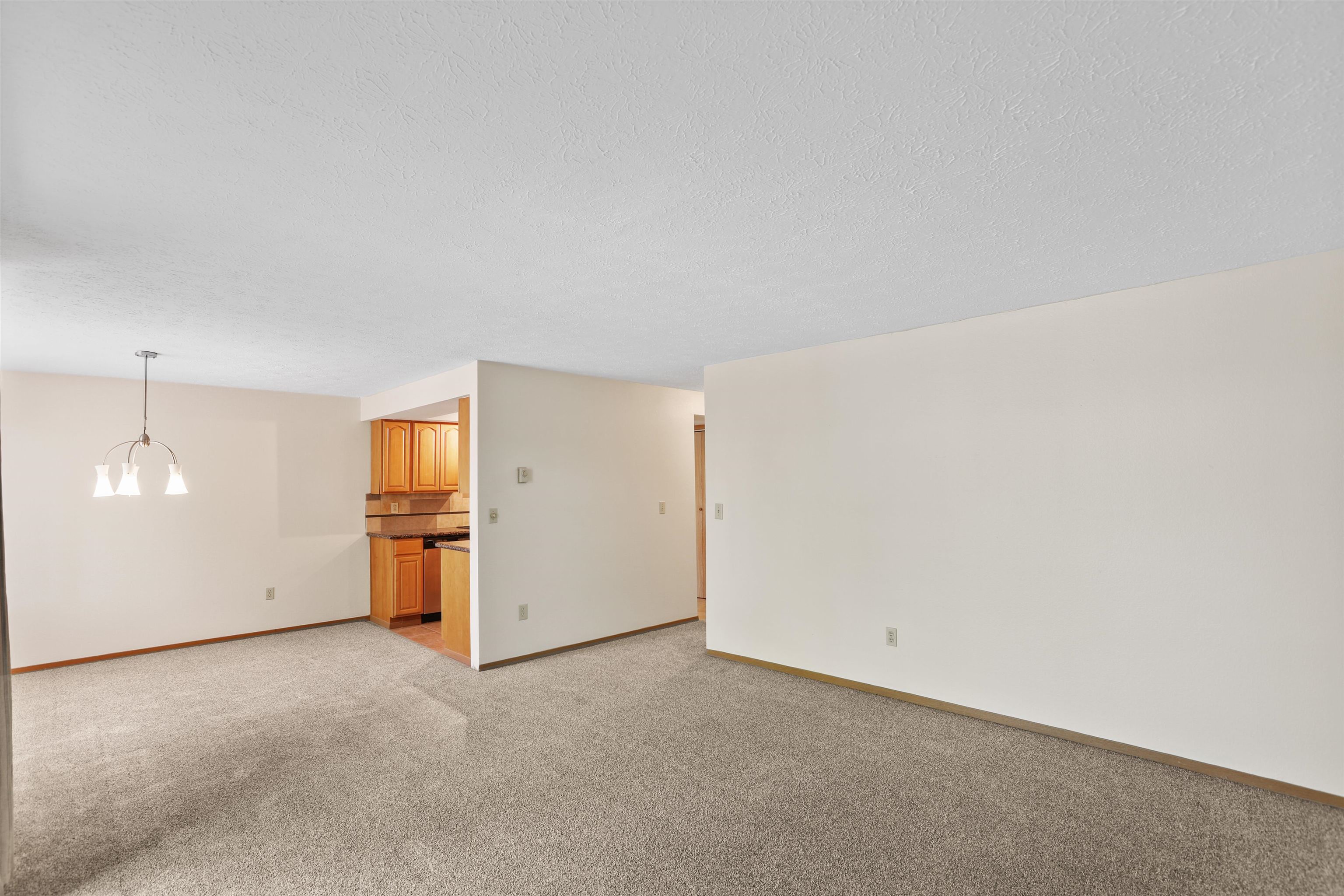 1711 W 7th Ave