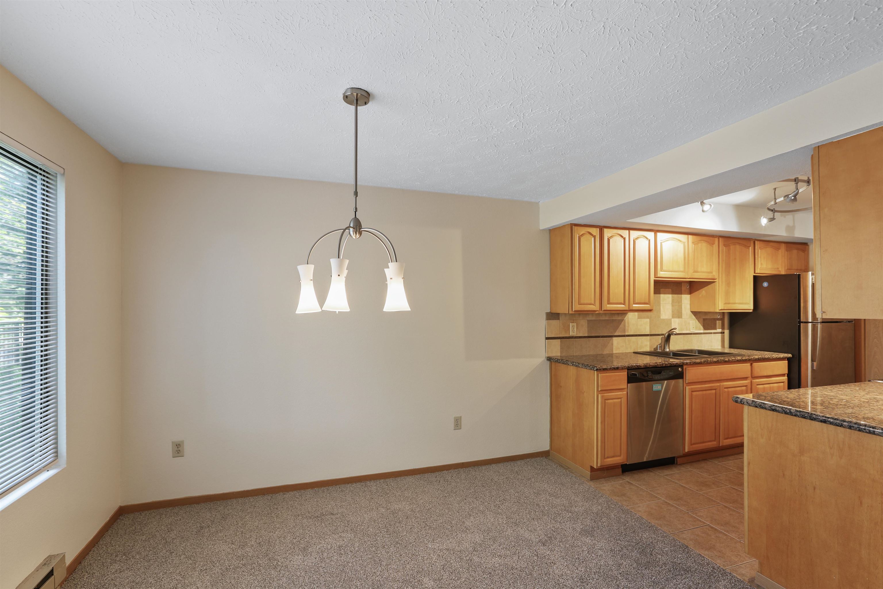 1711 W 7th Ave