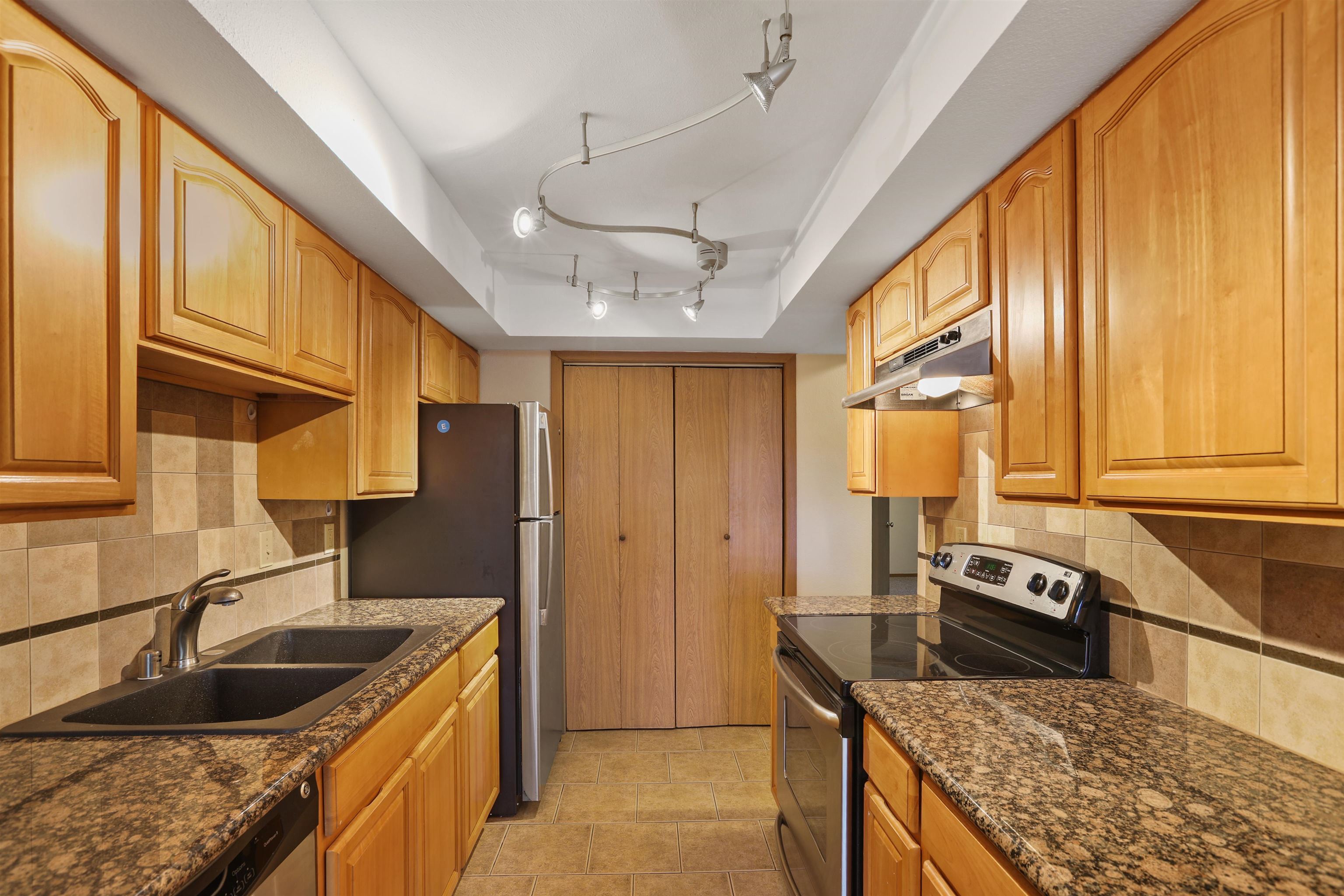 1711 W 7th Ave
