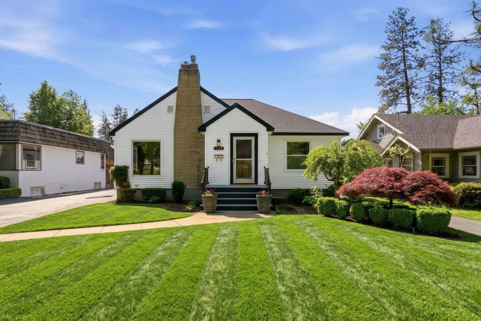 3128 S Manito Blvd