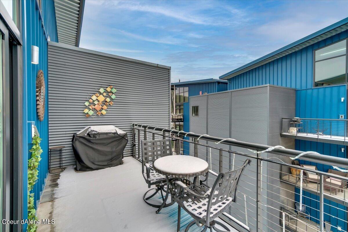 1884 W Bellerive Lane #413