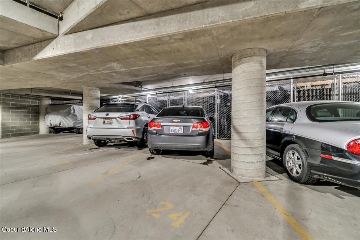 1884 W Bellerive Lane #413