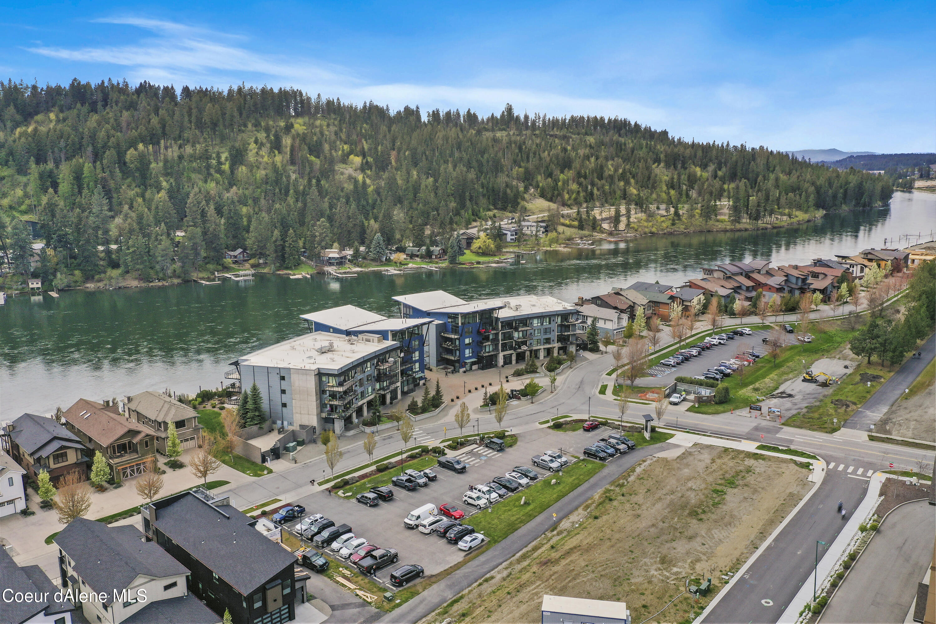 1884 W Bellerive Lane #413