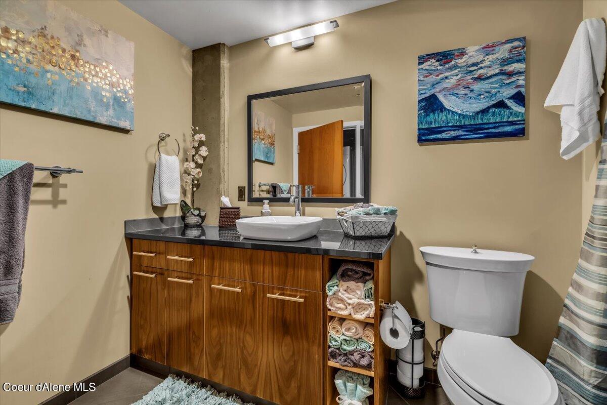 1884 W Bellerive Lane #413