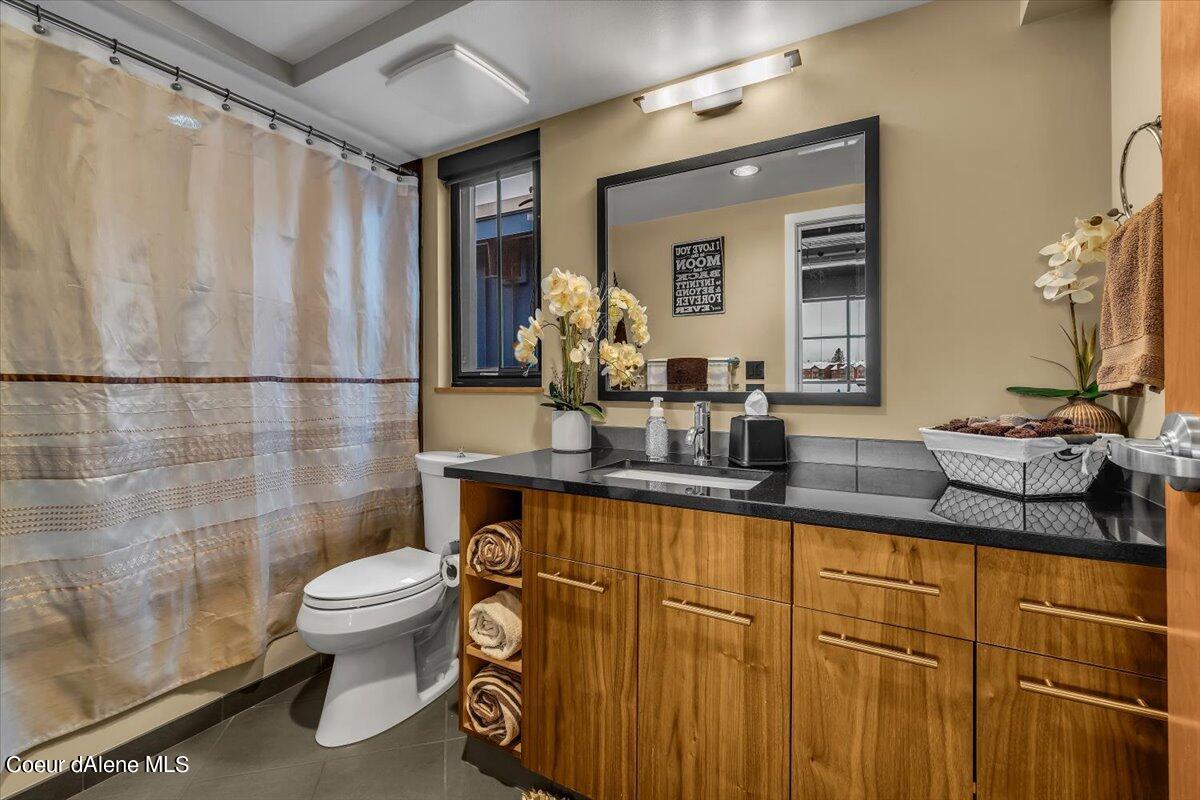 1884 W Bellerive Lane #413