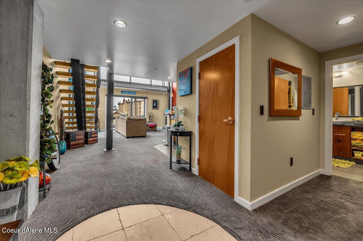 1884 W Bellerive Lane #413