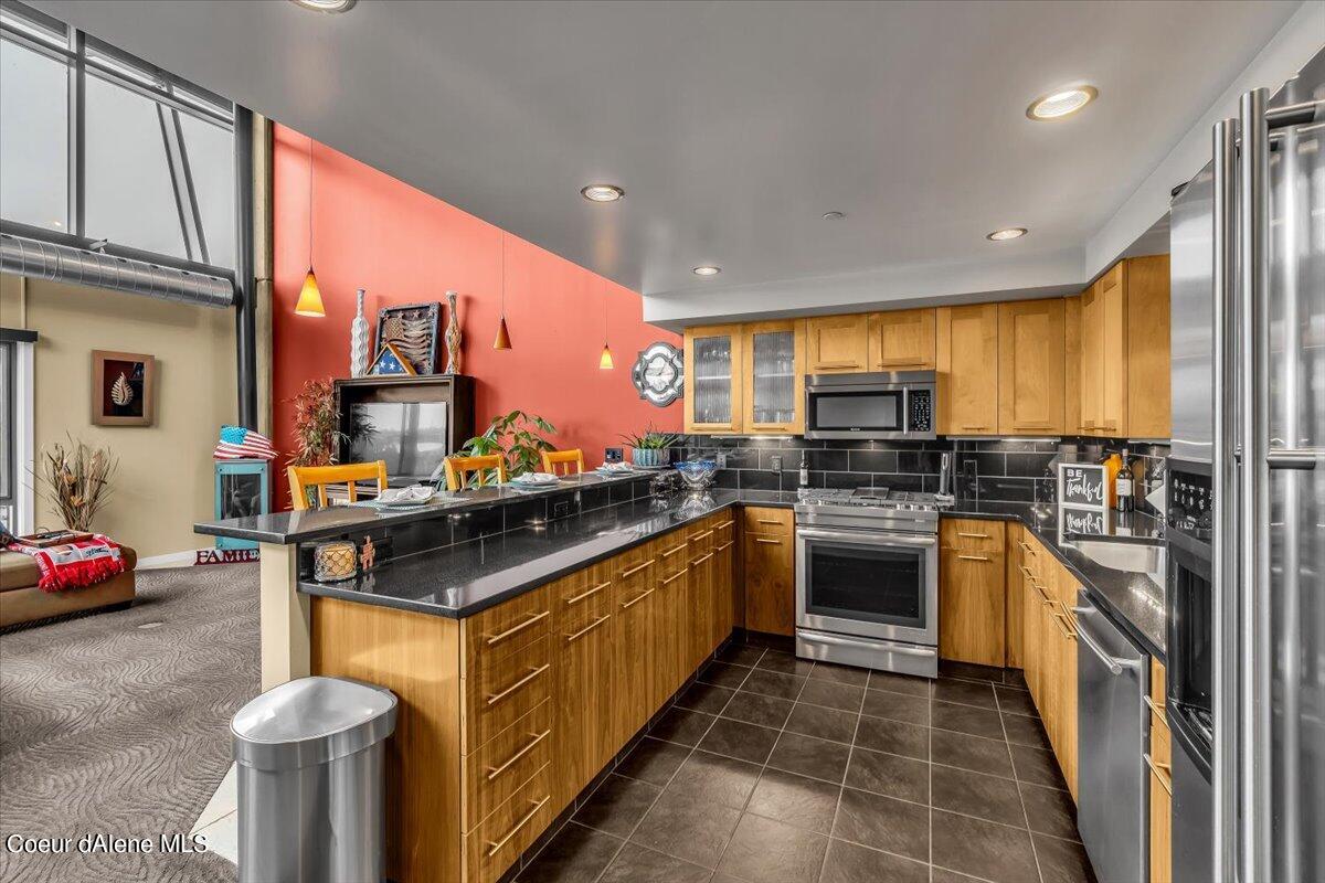 1884 W Bellerive Lane #413