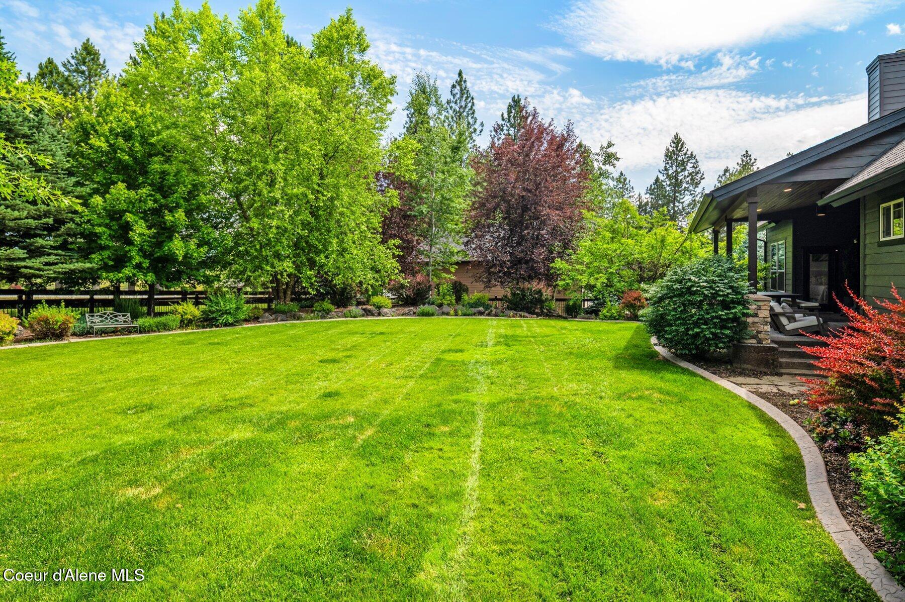 12752 N PEBBLE CREEK DR