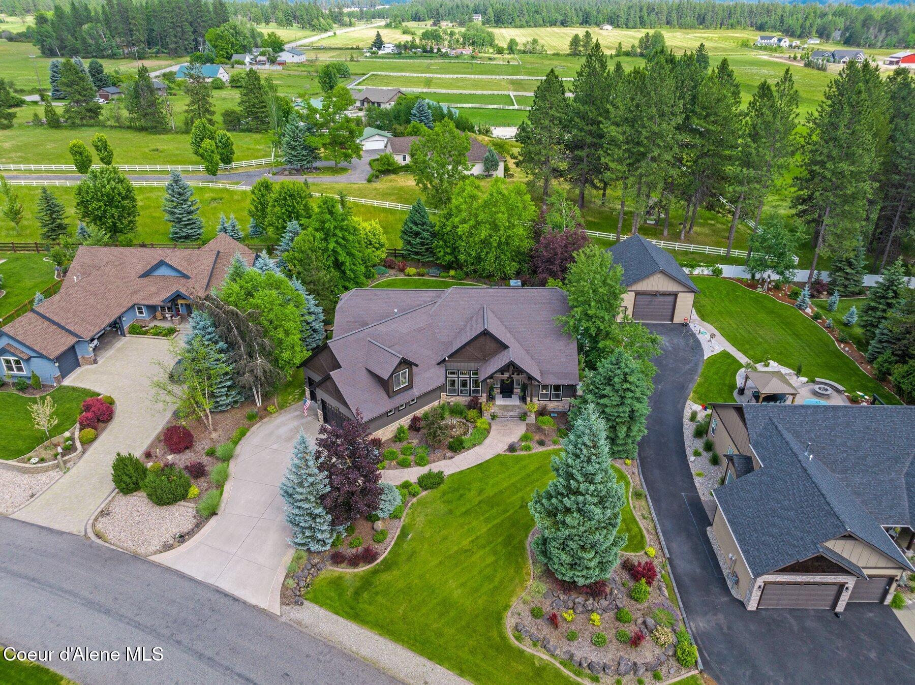 12752 N PEBBLE CREEK DR