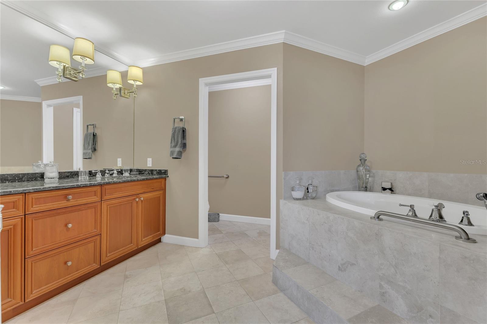 2305 EDGEWATER DR #1701