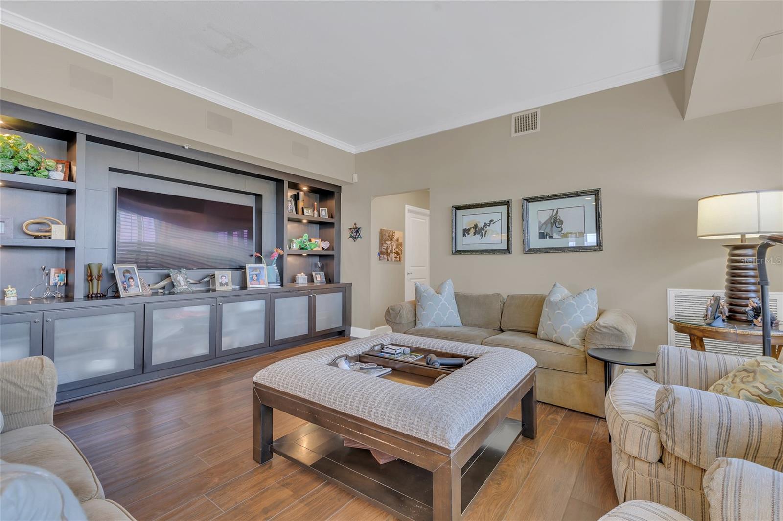2305 EDGEWATER DR #1701