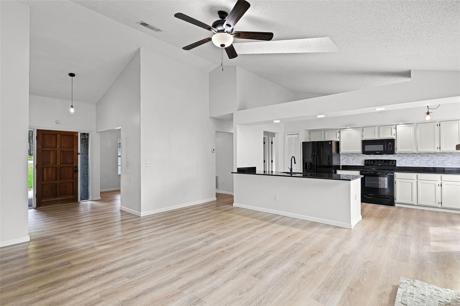 717 PINE TER