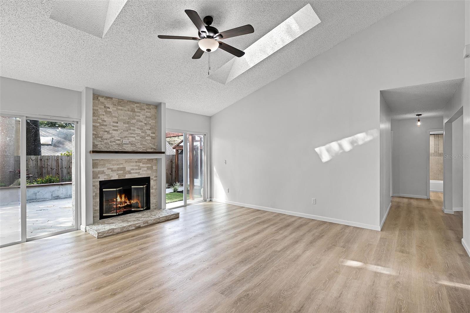 717 PINE TER